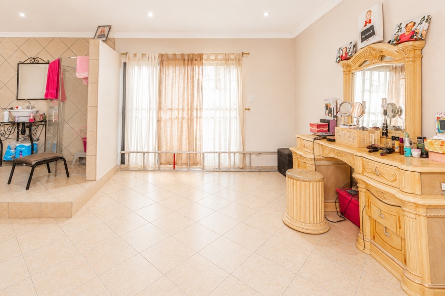 5 Bedroom Property for Sale in Brits North West